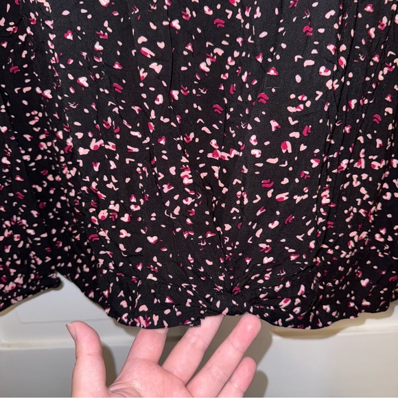 ✨torrid black multicolor pattern challis twist front long sleeve top✨ - Picture 3 of 7